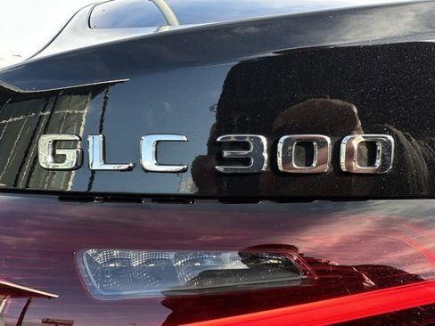 Certified 2025 Mercedes-Benz GLC 300 4MATIC image 9