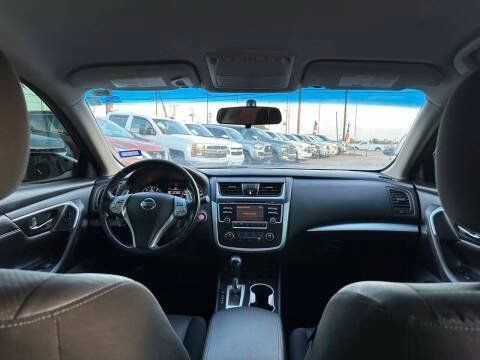 Used 2016 Nissan Altima 2.5 SR FWD image 19