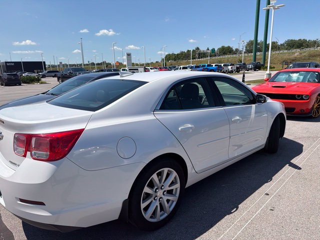Used 2015 Chevrolet Malibu LT w/ Leather Package FWD image 5