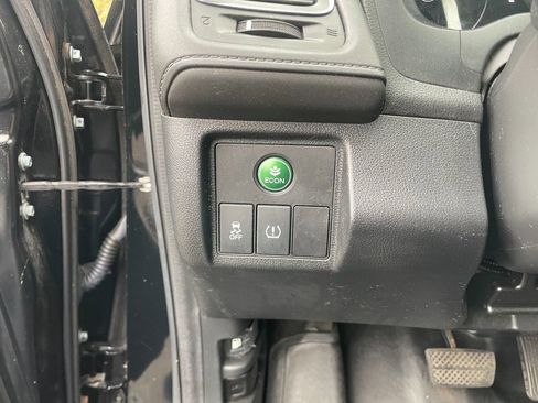 Used 2017 Honda HR-V EX image 14