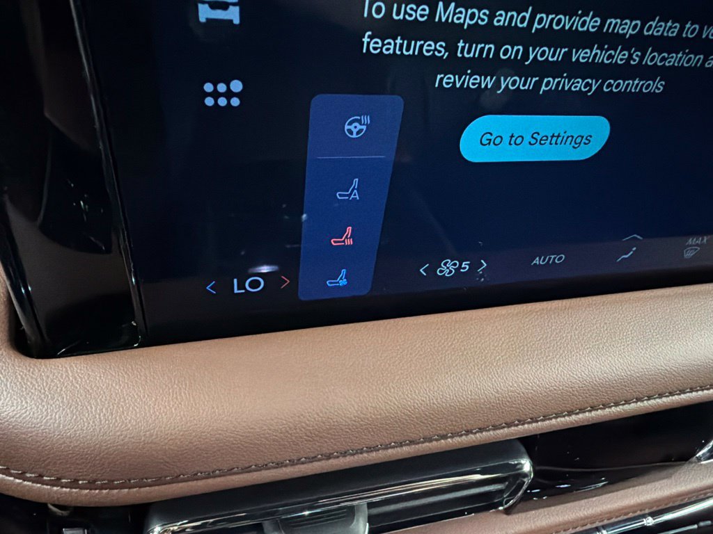 New 2027 Lincoln Aviator Reserve AWD/4WD image 13