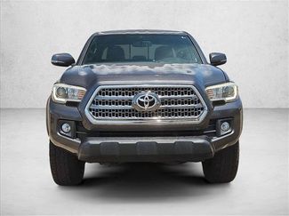 Used 2017 Toyota Tacoma TRD Off-Road w/ Tow Package RWD video 2