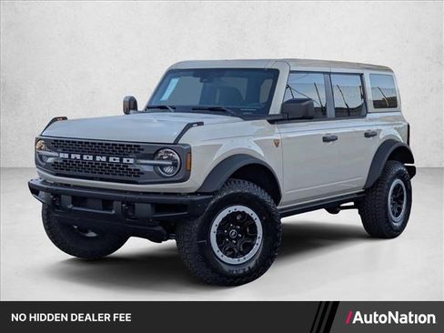New 2025 Ford Bronco Badlands w/ Sasquatch Package AWD/4WD image 1