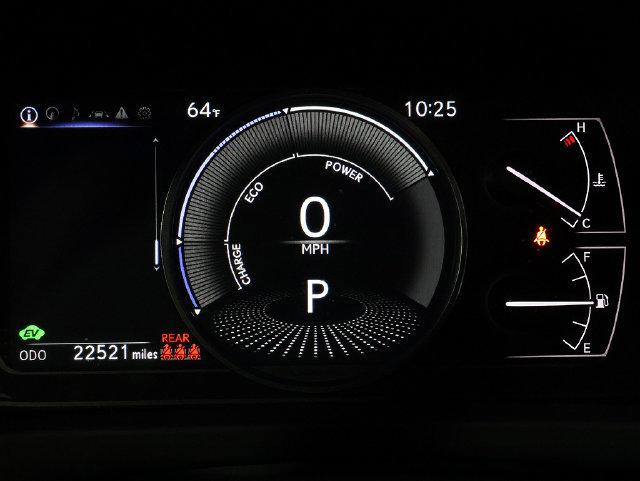 Used 2024 Lexus UX 250h AWD w/ Premium Package image 16