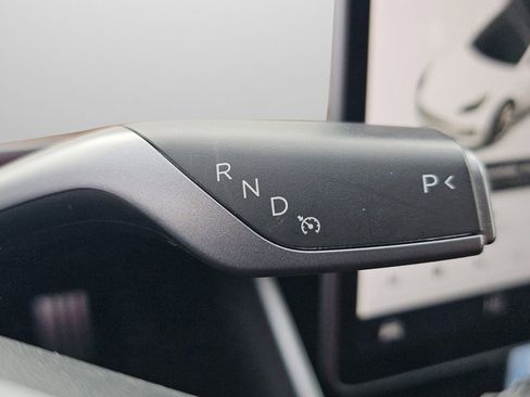 Used 2018 Tesla Model 3 image 32