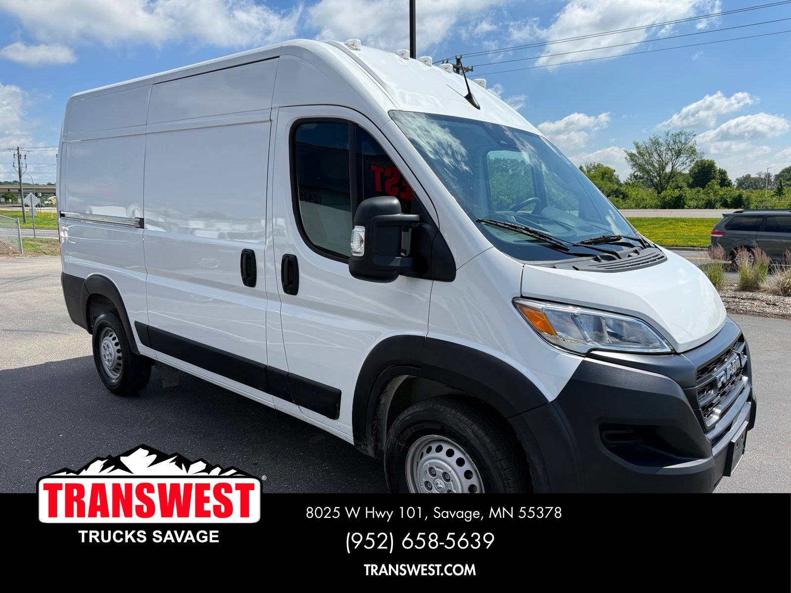 Used 2025 RAM ProMaster 2500 w/ Convenience Group FWD image 16