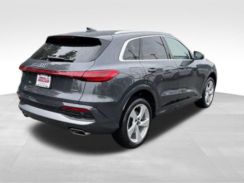 Used 2025 Audi Q5 Premium w/ Premium Plus AWD/4WD image 9