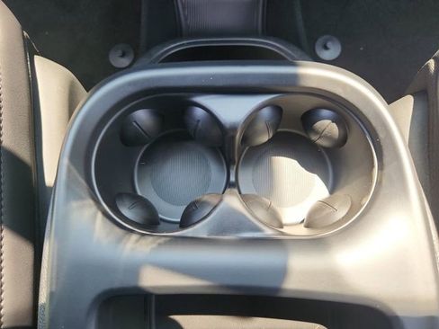 New 2026 Chrysler Pacifica Select image 15