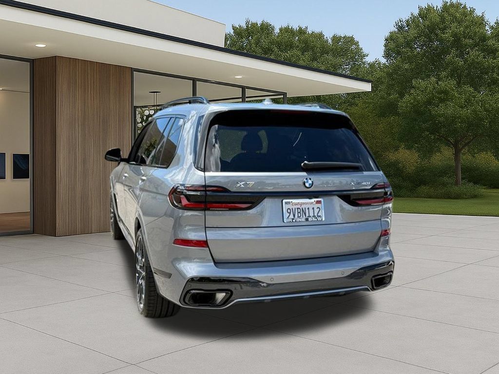 Used 2026 BMW X7 xDrive40i w/ M Sport Package AWD/4WD image 11