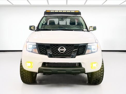 Used 2019 Nissan Frontier SV w/ Value Truck Package AWD/4WD image 2
