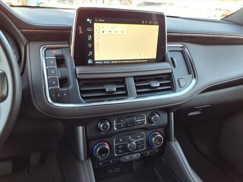 Used 2024 Chevrolet Tahoe LT image 8