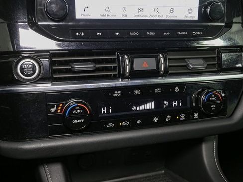 Used 2023 Nissan Pathfinder SL w/ SL Premium Package image 27