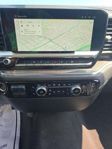 Used 2025 GMC Sierra 1500 SLT AWD/4WD image 13