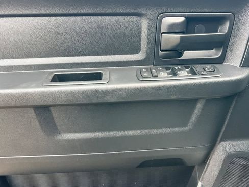 Used 2017 RAM 1500 Express image 13