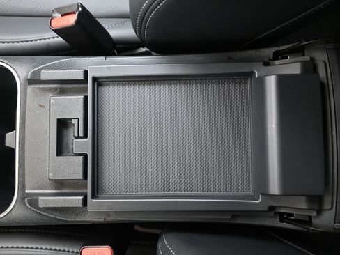 Certified 2024 Subaru Outback Limited image 35