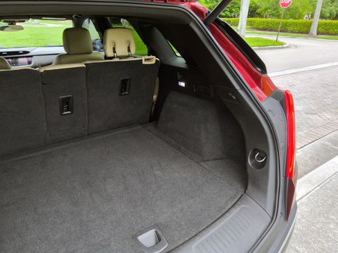 Used 2017 Cadillac XT5 FWD image 43