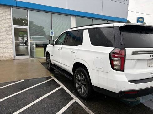 Used 2022 Chevrolet Tahoe Z71 AWD/4WD image 3
