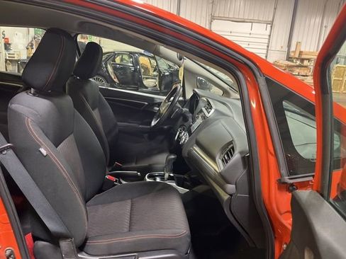 Used 2018 Honda Fit Sport image 22