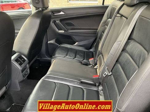 Used 2019 Volkswagen Tiguan SEL Premium AWD/4WD image 17