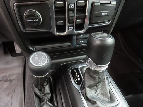 Used 2021 Jeep Wrangler Unlimited Sahara image 52