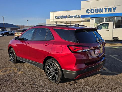 Used 2023 Chevrolet Equinox RS w/ RS Leather Package image 4