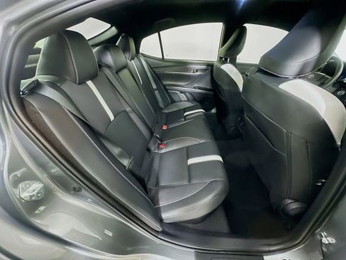 Used 2025 Toyota Camry SE image 8