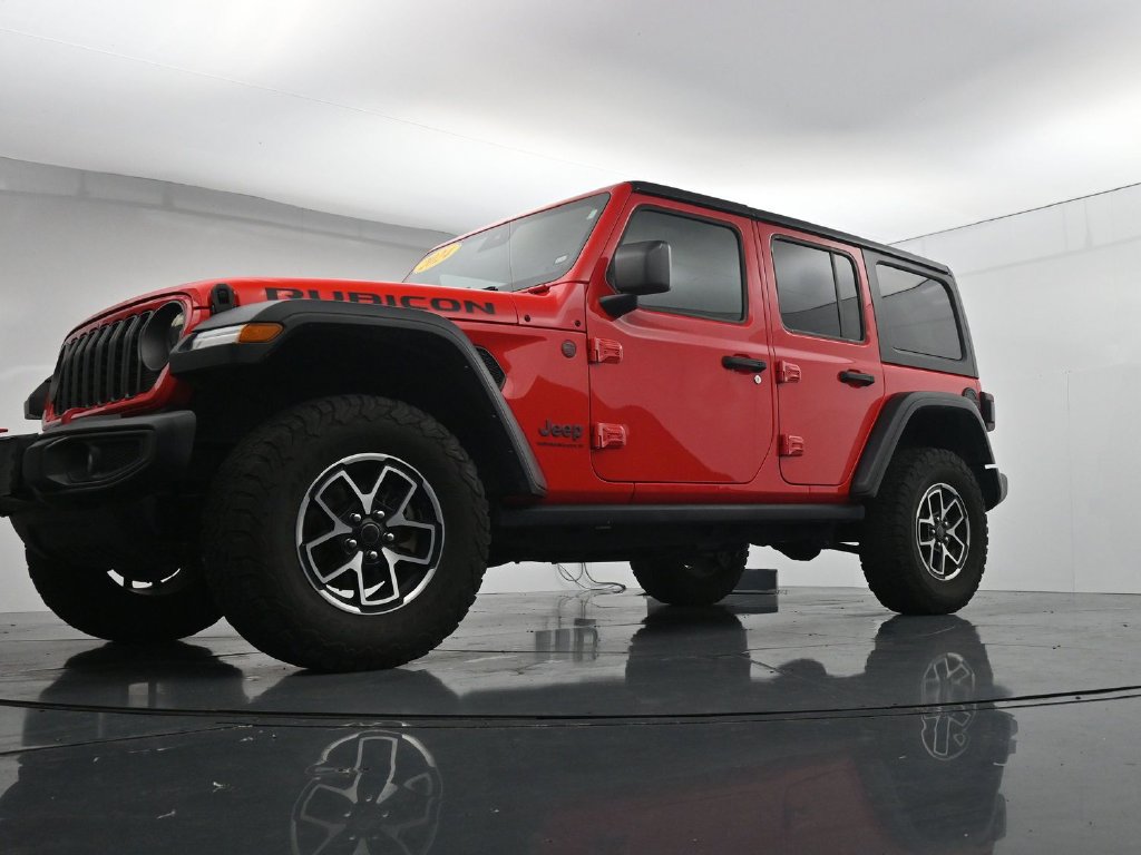 Used 2024 Jeep Wrangler Unlimited Rubicon AWD/4WD image 39
