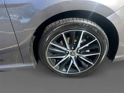 Used 2023 Toyota Camry SE image 16