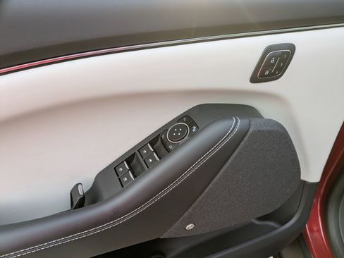 Certified 2023 Ford Mustang Mach-E Premium image 17