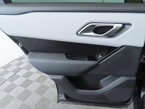 New 2026 Land Rover Range Rover Velar Dynamic SE image 28