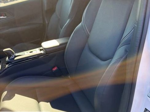 Used 2025 Toyota Prius Limited image 41