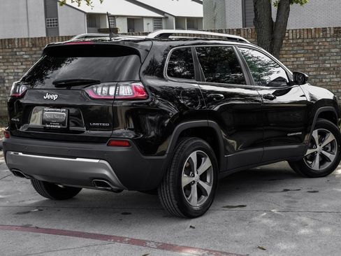 Used 2021 Jeep Cherokee Limited w/ Mopar Interior Package image 16