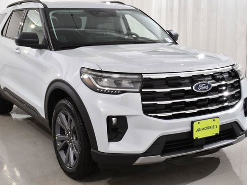 New 2026 Ford Explorer Active w/ Active Comfort Package AWD/4WD image 4
