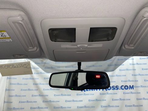 Used 2014 Subaru Forester 2.5i image 17