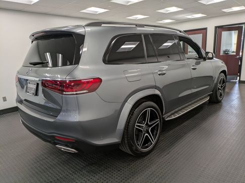 Used 2021 Mercedes-Benz GLS 580 4MATIC image 4