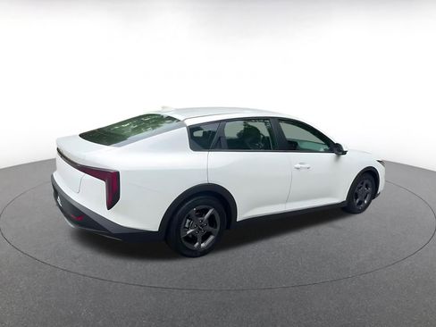 Used 2025 Kia K4 LXS FWD image 15