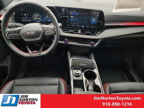 Used 2026 Chevrolet Equinox RS AWD/4WD image 25