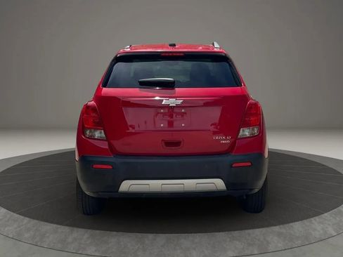 Used 2015 Chevrolet Trax LT w/ LT Plus Package AWD/4WD image 3