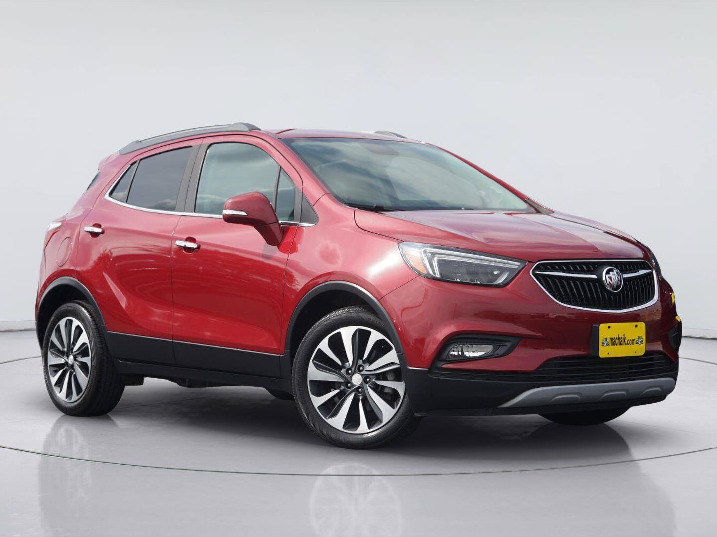 Used 2019 Buick Encore Essence FWD image 2