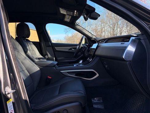 Used 2025 Jaguar F-PACE R-Dynamic S image 15