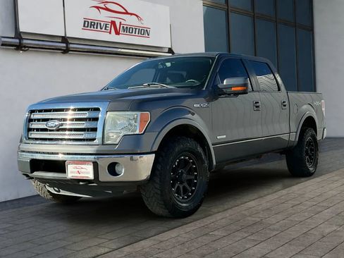 Used 2013 Ford F150 Lariat w/ Mid Equipment Group image 6