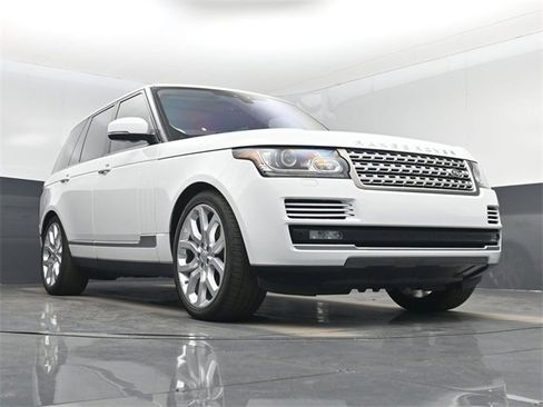 Used 2017 Land Rover Range Rover Supercharged image 52