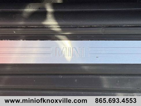 Used 2024 MINI Cooper 4-Door Hardtop image 12