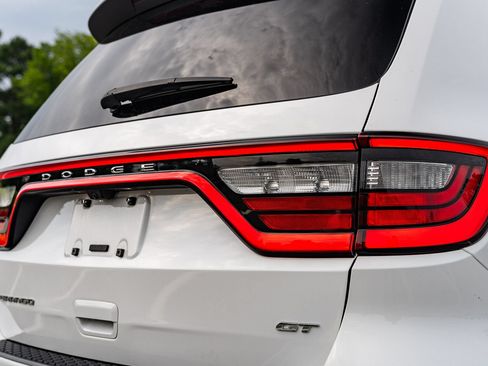 Used 2024 Dodge Durango GT RWD image 14