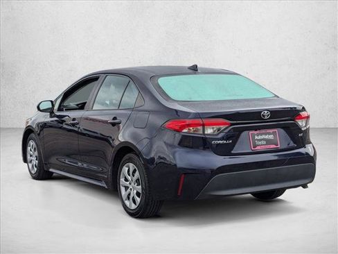 Used 2023 Toyota Corolla LE image 7