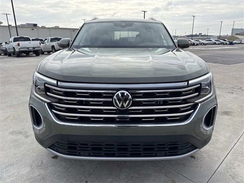 Certified 2025 Volkswagen Atlas SEL image 9