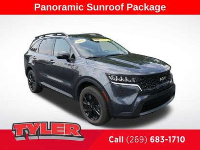 Used 2023 Kia Sorento S w/ Panoramic Sunroof Package