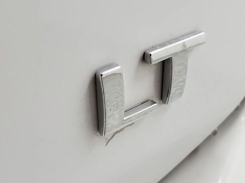 Used 2022 Chevrolet Equinox LT image 24