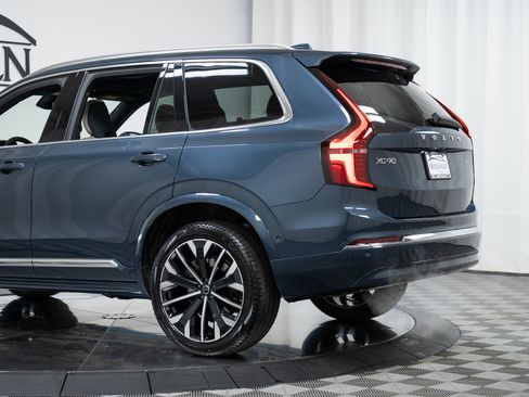 New 2026 Volvo XC90 B5 Plus w/ Protection Package AWD/4WD image 30