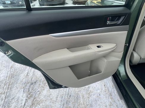 Used 2014 Subaru Outback 2.5i w/ Alloy Wheel Package image 21